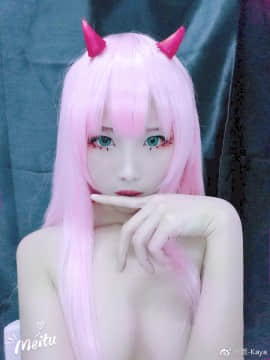 [Kaya1028] Zero Two Cosplay (DARLING in the FRANXX)_85e3be5agy1fnqtmf0ze0j20k00qo131