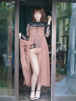 三上悠亜写真集「399DAYS」3部作 VOL.2 覚醒_13
